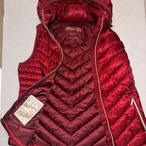 Michael Kors Women's Crimson Quilted Vest